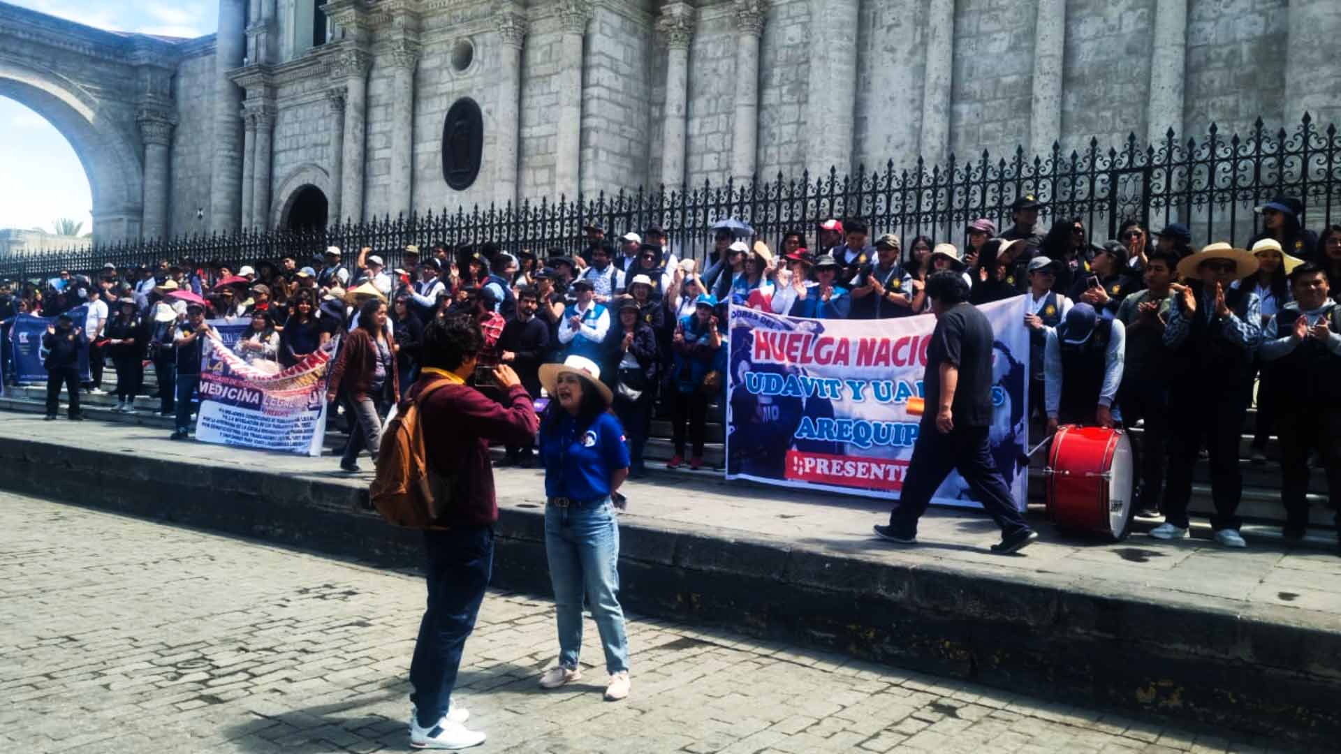 Protestas en Arequipa: trabajadores del Ministerio Público y maestros del Sutep salen a las calles