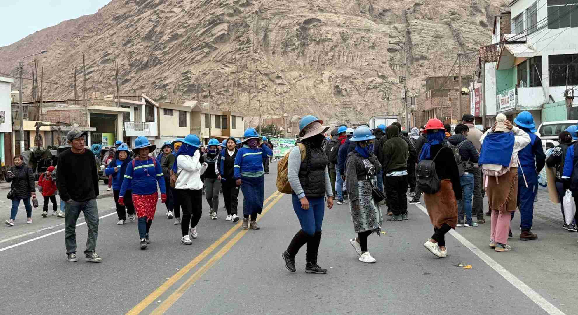 Paro minero: bloqueos en carreteras de Arequipa y Cusco por cierre del REINFO