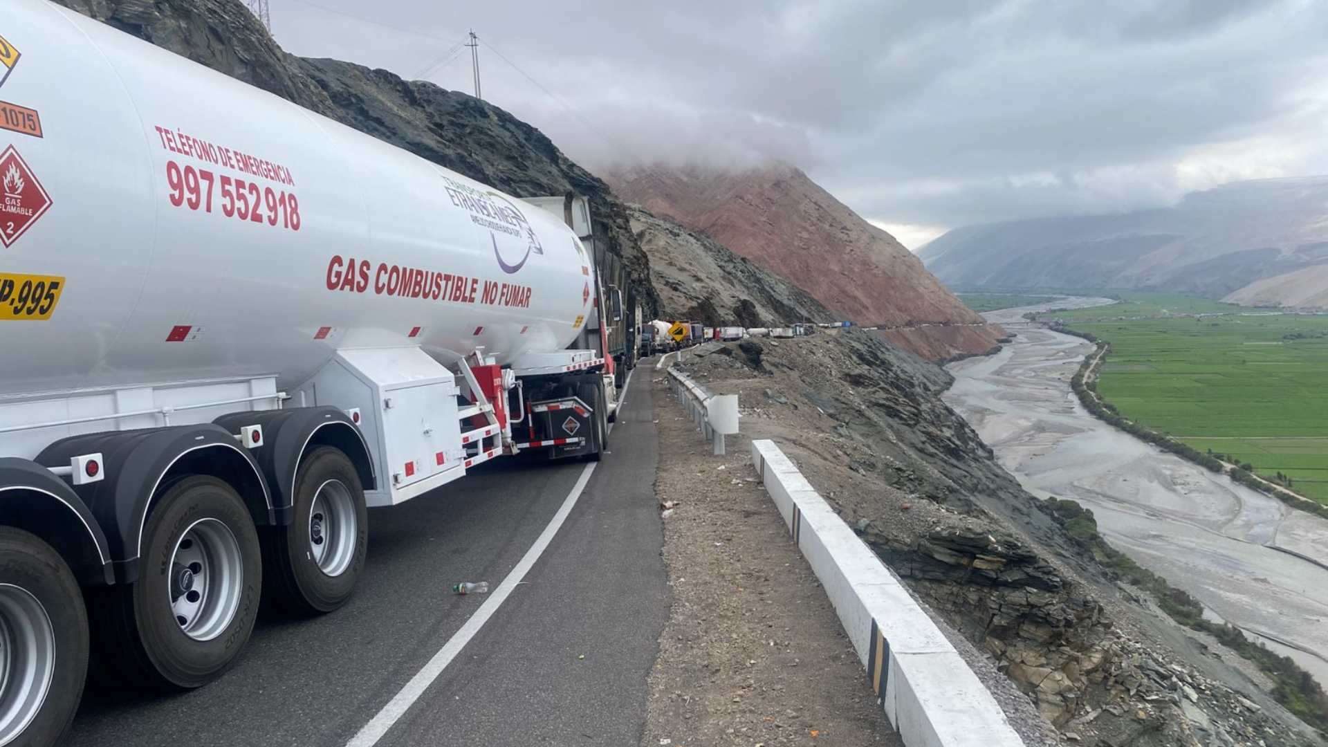 Paro minero: conductor muere tras caer por quebrada durante el bloqueo de la Panamericana Sur